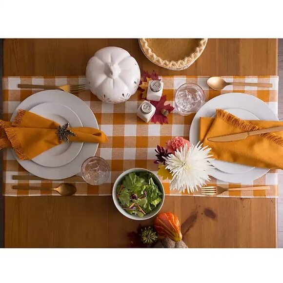 MACY'S Checkered Pumpkin Spice Table Runner - Picture 4 of 6
